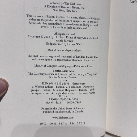 📚✨ Vintage 2008 Hardcover – The Guernsey Literary and Potato Peel Pie Society ✨ - Picture 9 of 16